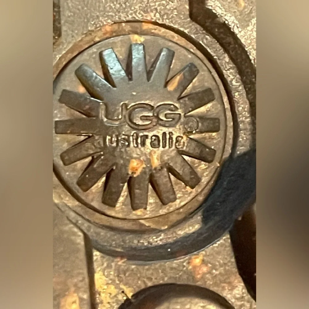 UGG Adirondack boot - Picture 8 of 12